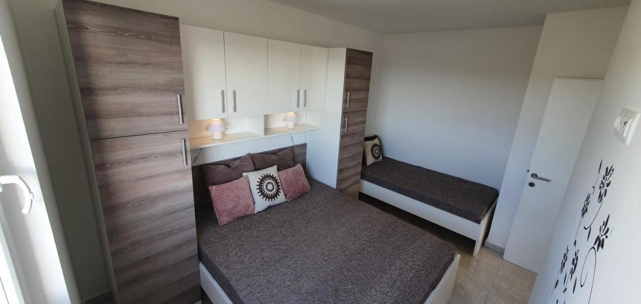 Seahorse Luxury Apartment With Pool And Sea View Novalja Dış mekan fotoğraf