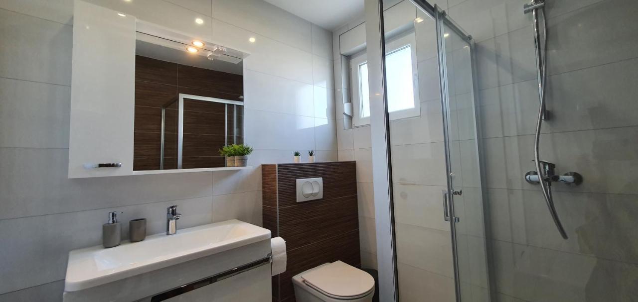 Seahorse Luxury Apartment With Pool And Sea View Novalja Dış mekan fotoğraf