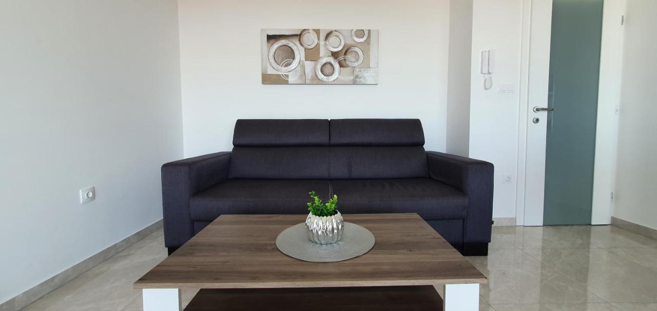 Seahorse Luxury Apartment With Pool And Sea View Novalja Dış mekan fotoğraf