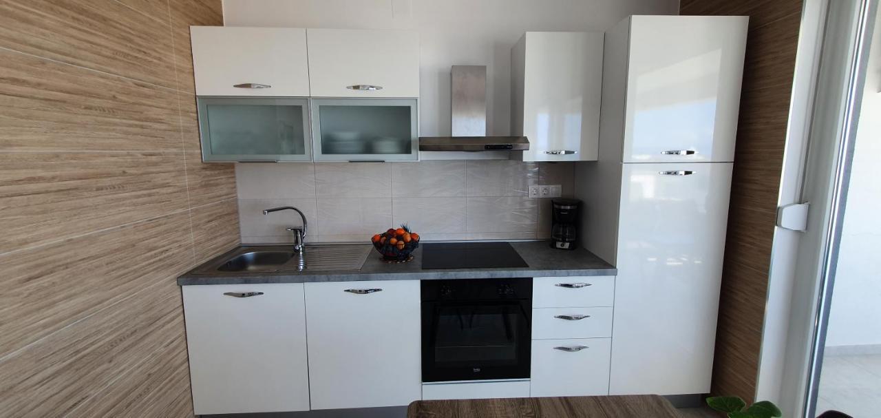 Seahorse Luxury Apartment With Pool And Sea View Novalja Dış mekan fotoğraf